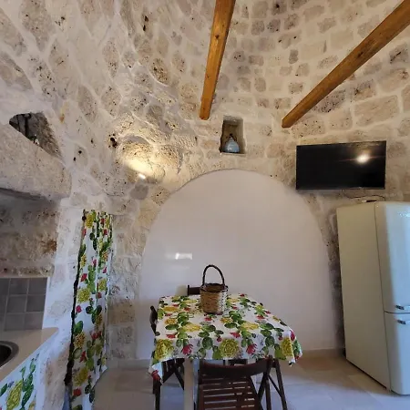Trullo A Prima Vista 4* Ostuni