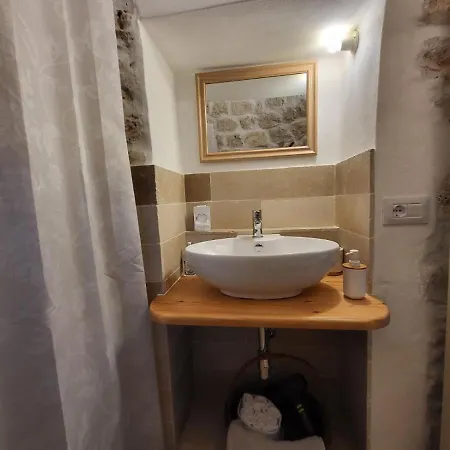 Trullo A Prima Vista Alojamento de Acomodação e Pequeno-almoço 4*