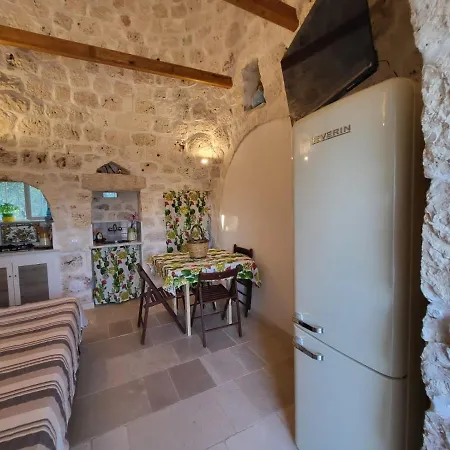 Trullo A Prima Vista Couette-café Ostuni